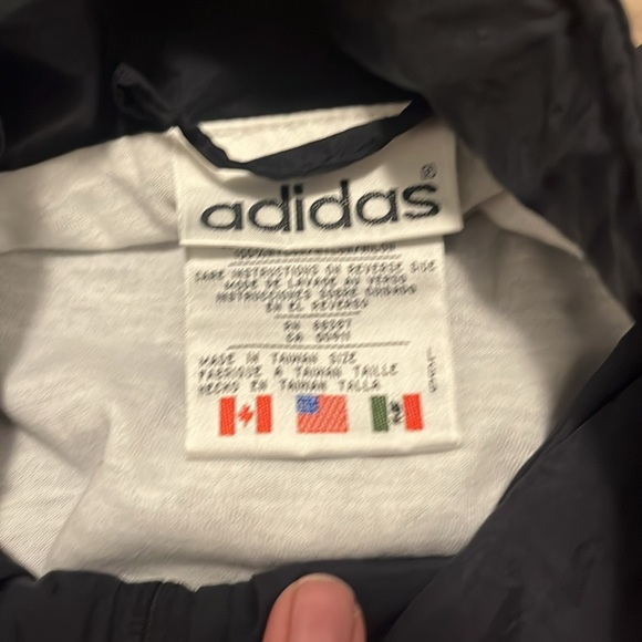 Vintage Adidas windbreaker - Picture 2 of 4